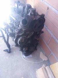قطع-غيار-المركبات-moteur-عزازقة-تيزي-وزو-الجزائر