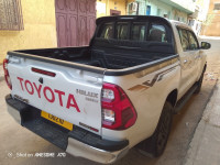 utilitaire-toyota-hilux-revo-2024-dubai-bechar-algerie