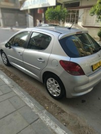 سيارات-peugeot-207-2010-برج-بوعريريج-الجزائر