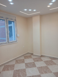 appartement-vente-f3-alger-bordj-el-kiffan-algerie