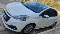 voitures-peugeot-208-2015-active-facelift-messaoud-boudjeriou-constantine-algerie