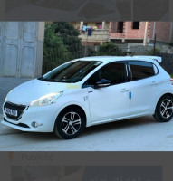 voitures-peugeot-208-2015-active-skikda-algerie