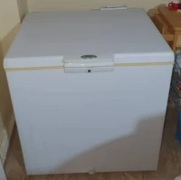 Congélateur Whirlpool en excellent état 
