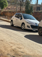 voitures-peugeot-207-2012-guelma-algerie