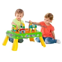 Table de blocs avec voiture électrique  Moltó