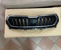 CALANDRE SKODA KAROQ,  GRILLE SKODA KAROQ ANNEE 2022 ET PLUS REF : 57A853653G