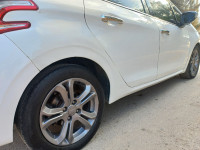 voitures-peugeot-208-2014-allure-remchi-tlemcen-algerie