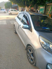 voitures-kia-picanto-2015-funny-chlef-algerie