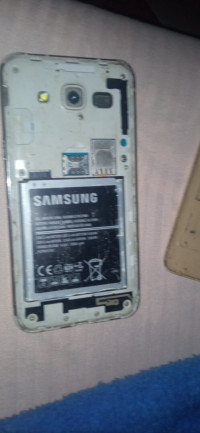 smartphones-samsung-j5-saharidj-bouira-algerie