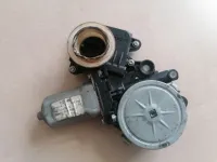 Moteur lève vitre Toyota Code: 85702-02020