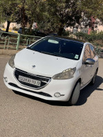 voitures-peugeot-208-2013-allure-tlemcen-algerie