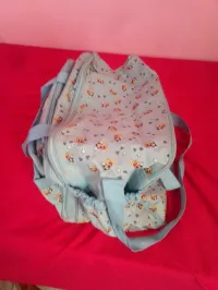 Sac a main pour bébحé avec tapi pour changer la couche bébé plus une pochette 