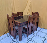 tables-table-6-chaises-salle-a-manger-les-eucalyptus-alger-algerie