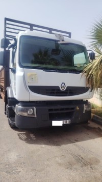شاحنة-renault-midlum-2010-عين-النعجة-الجزائر