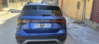 voitures-volkswagen-touran-cross-2022-skikda-algerie