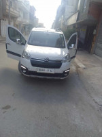 voitures-citroen-berlingo-multispace-2017-el-achir-bordj-bou-arreridj-algerie