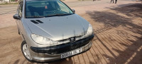 voitures-peugeot-206-2004-bordj-el-kiffan-alger-algerie