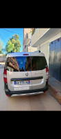 voitures-renault-kangoo-stepway-2023-maghnia-tlemcen-algerie