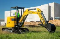 LiuGonG CLG9035E MINI PELLE 2025