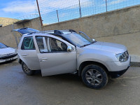 voitures-dacia-duster-2015-beni-maouche-bejaia-algerie