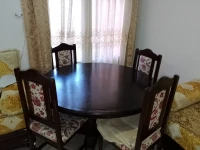 Tables avec chaises 