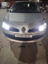 voitures-renault-clio-3-2009-day-night-annaba-algerie