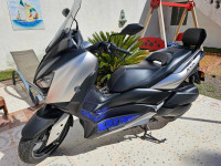 motos-scooters-yamaha-xmax-300-2019-oran-algerie