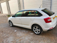 voitures-skoda-rapid-2015-chelghoum-laid-mila-algerie