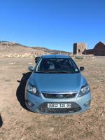 moyenne-berline-ford-focus-5-portes-2010-batna-algerie