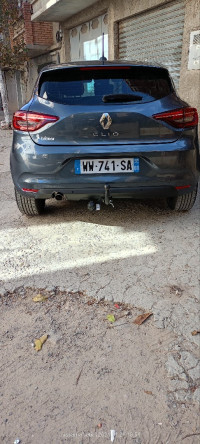 voitures-renault-clio-5-business-2022-busiiness-setif-algerie