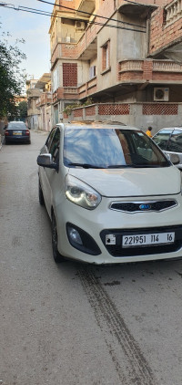 voitures-kia-picanto-2014-les-eucalyptus-alger-algerie