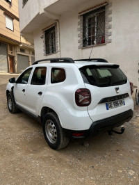 voitures-dacia-duster-2022-ambiance-bejaia-algerie