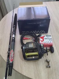 Moulinet ÉLECTRIQUE DAIWA TANACOM 1000E NEUF (PACK: MOULINET, CANNE ET TRESSE)