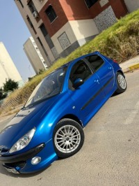 voitures-بیجو-206-2000-hdi-constantine-algerie