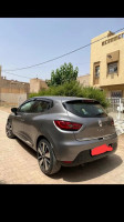 voitures-renault-clio-4-2015-seventeen-bou-ismail-tipaza-algerie