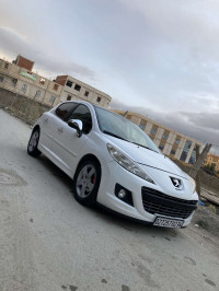 voitures-peugeot-207-2012-allure-bordj-bou-arreridj-algerie