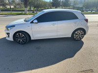 voitures-kia-rio-2023-edition-7-zeralda-alger-algerie