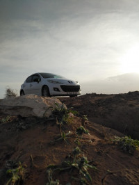 voitures-peugeot-207-2012-allure-ain-kermes-tiaret-algerie