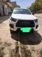 voitures-toyota-hillux-2023-gr-adrar-algerie