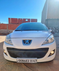 voitures-peugeot-207-2011-el-guerrara-ghardaia-algerie