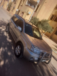 voitures-nissan-x-trail-2010-el-bayadh-algerie