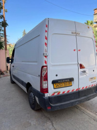 voitures-renault-master-2013-chassis-court-meftah-blida-algerie