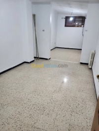 appartement-vente-f4-alger-said-hamdine-algerie