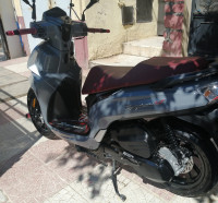 motos-et-scooters-sym-st-200-2024-medea-algerie