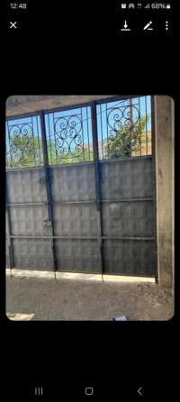 meuble-dentree-vend-grand-portail-en-tres-bonne-etat-hauteur-3-m-largeur-3m77-birkhadem-alger-algerie