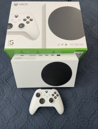 consoles-xbox-series-s-500go-mannet-avec-la-boite-etat-1010-bir-el-djir-oran-algerie