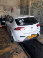 moyenne-berline-seat-leon-2013-fr-ain-azel-setif-algerie