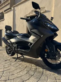 Yamaha T max 560 2022
