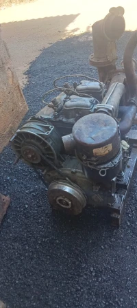 Moteur lombardini  2 cylindre 24 cheveaux  verbrocain  STD 