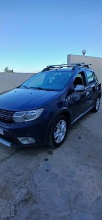سيارات-dacia-sandero-2017-stepway-تيزي-نثلاثة-وزو-الجزائر
